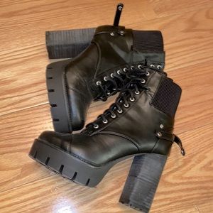 Lace up heeled boots